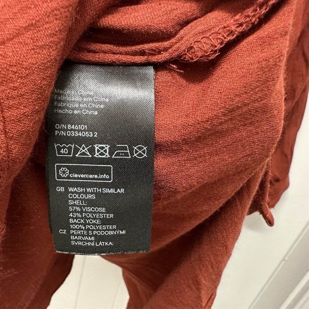 H&M Flowy Button Front Top Gauzy Flowy V Neck Orange Red Rust - Picture 8 of 8